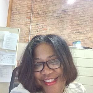 Meet your Posher, Brenda